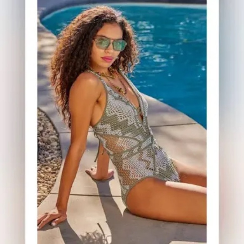 BECCA by Rebecca Virtue
Reveal Plunge Crochet One Piece Swimsuit